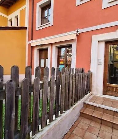 Preciosa Casa Con Jardín En * Nueva De Llanes