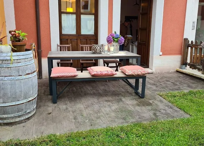 Preciosa Casa Con Jardin En