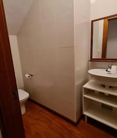 Preciosa Casa Con Jardin En *